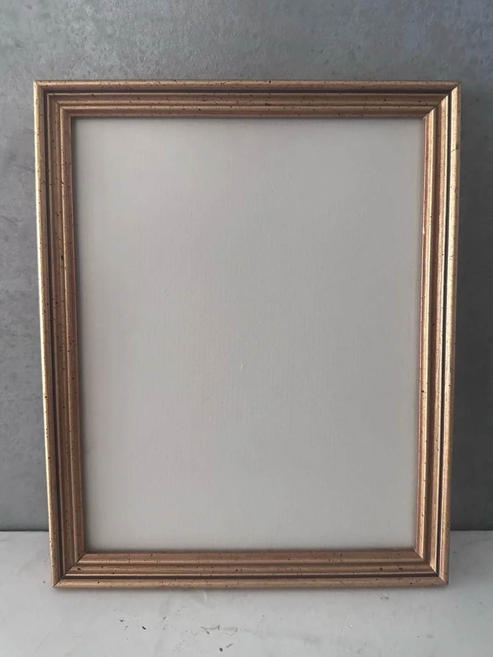 Vintage CUSTOM Gold WOOD TRADITIONAL PICTURE FRAME FITS 6.5X8.25